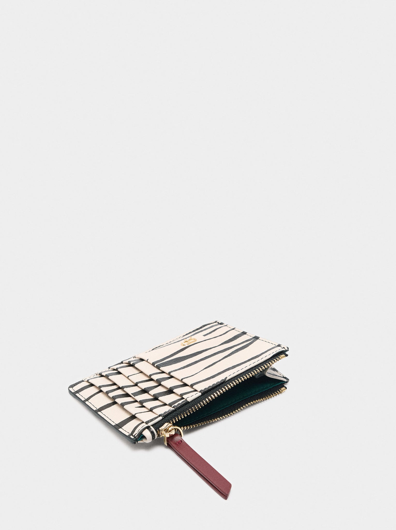 Tarjetero estampado animal