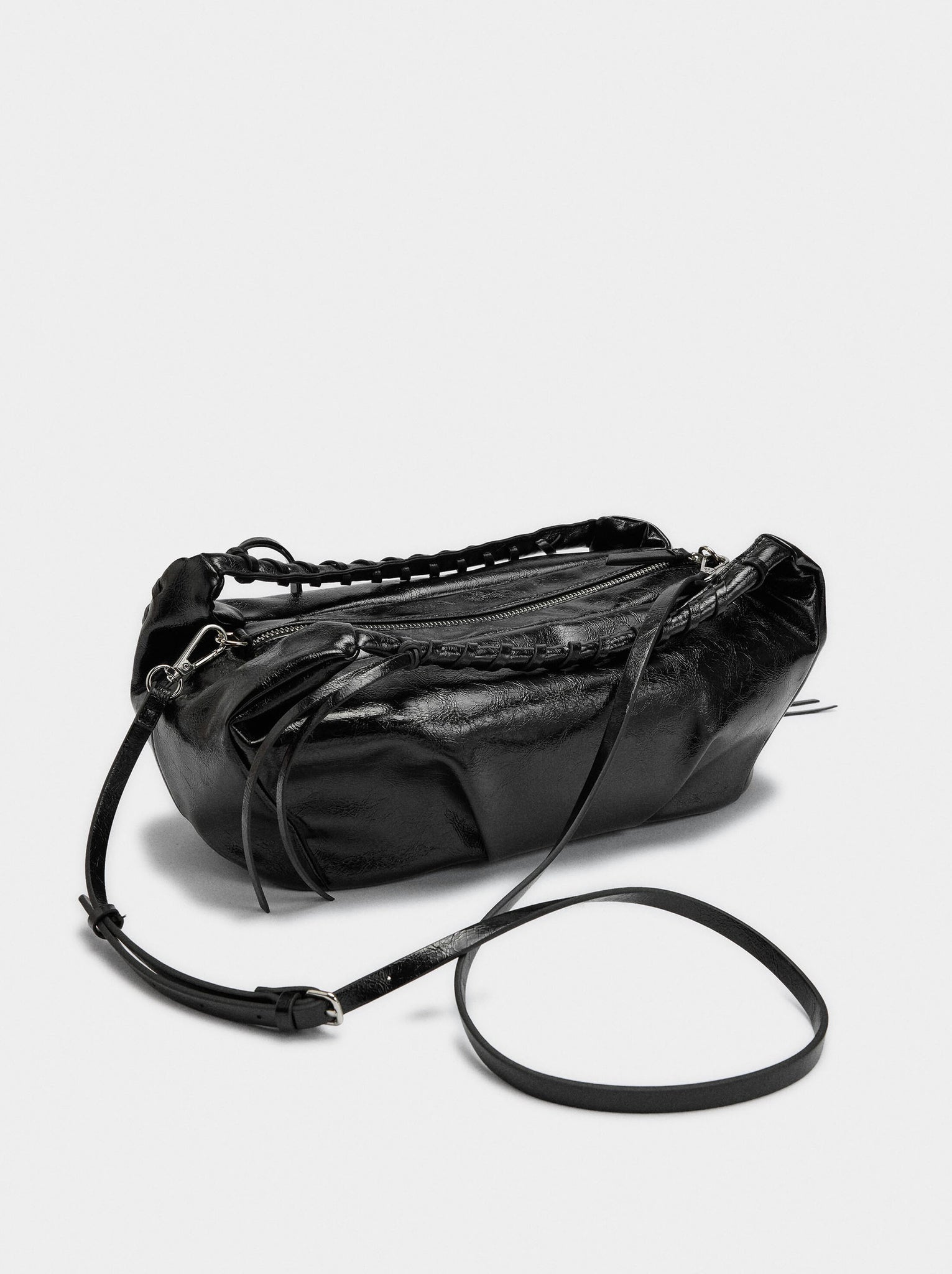 Bolso de mano de charol