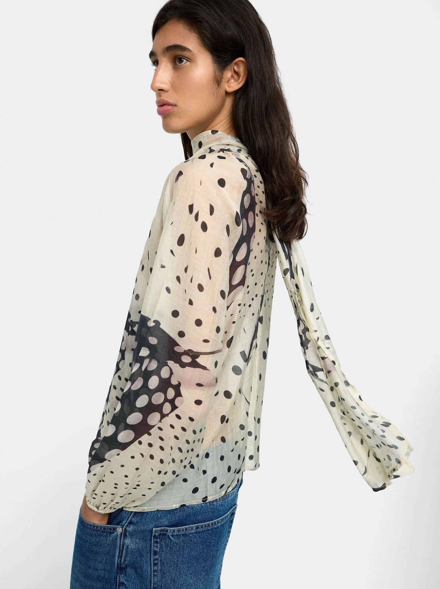 Blusa estampada semitransparente
