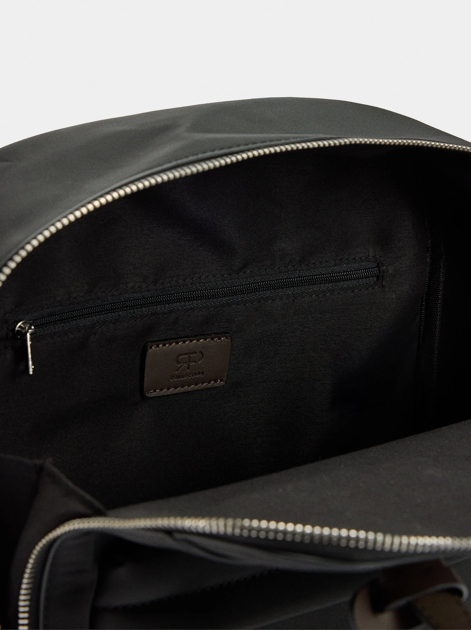 Mochila efecto de nylon