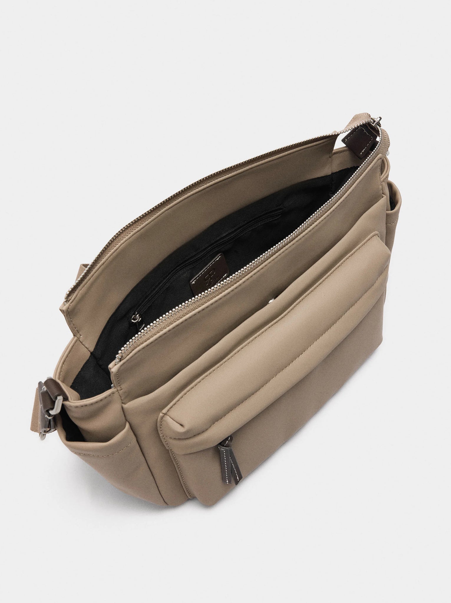 Bolso bandolera efecto nylon