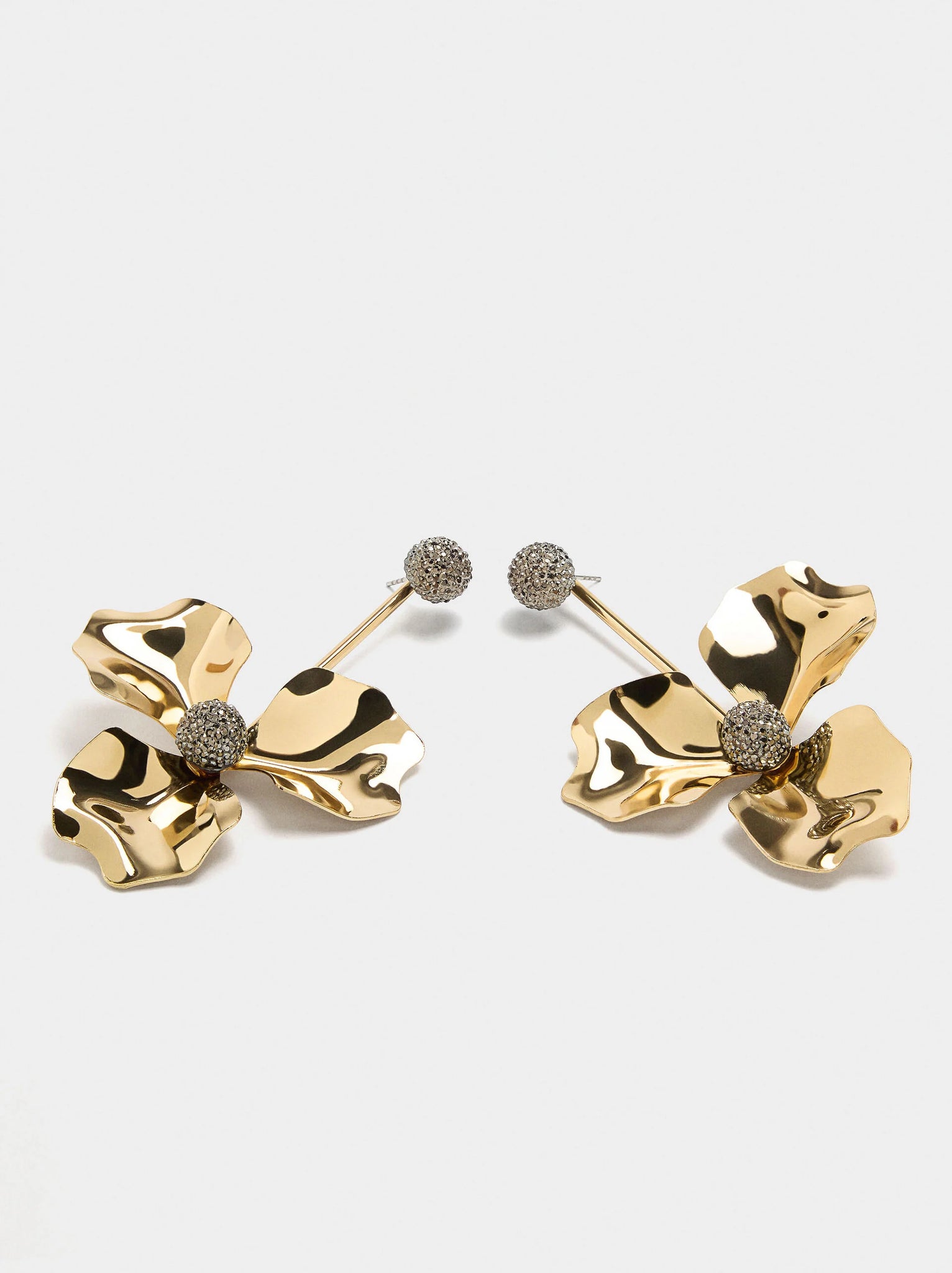Pendientes largos con flor